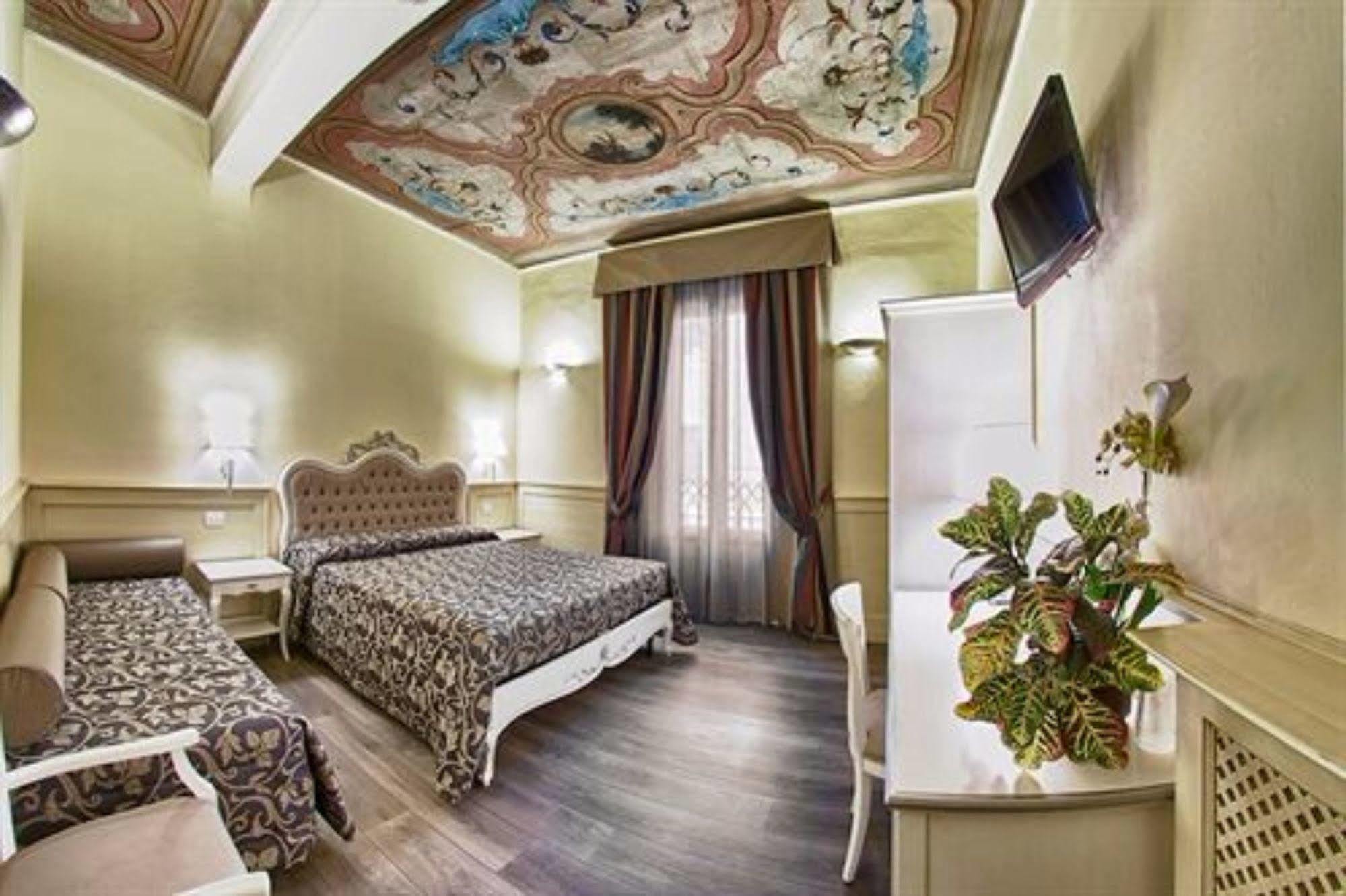 Hotel Pedrini Bologna Bagian luar foto