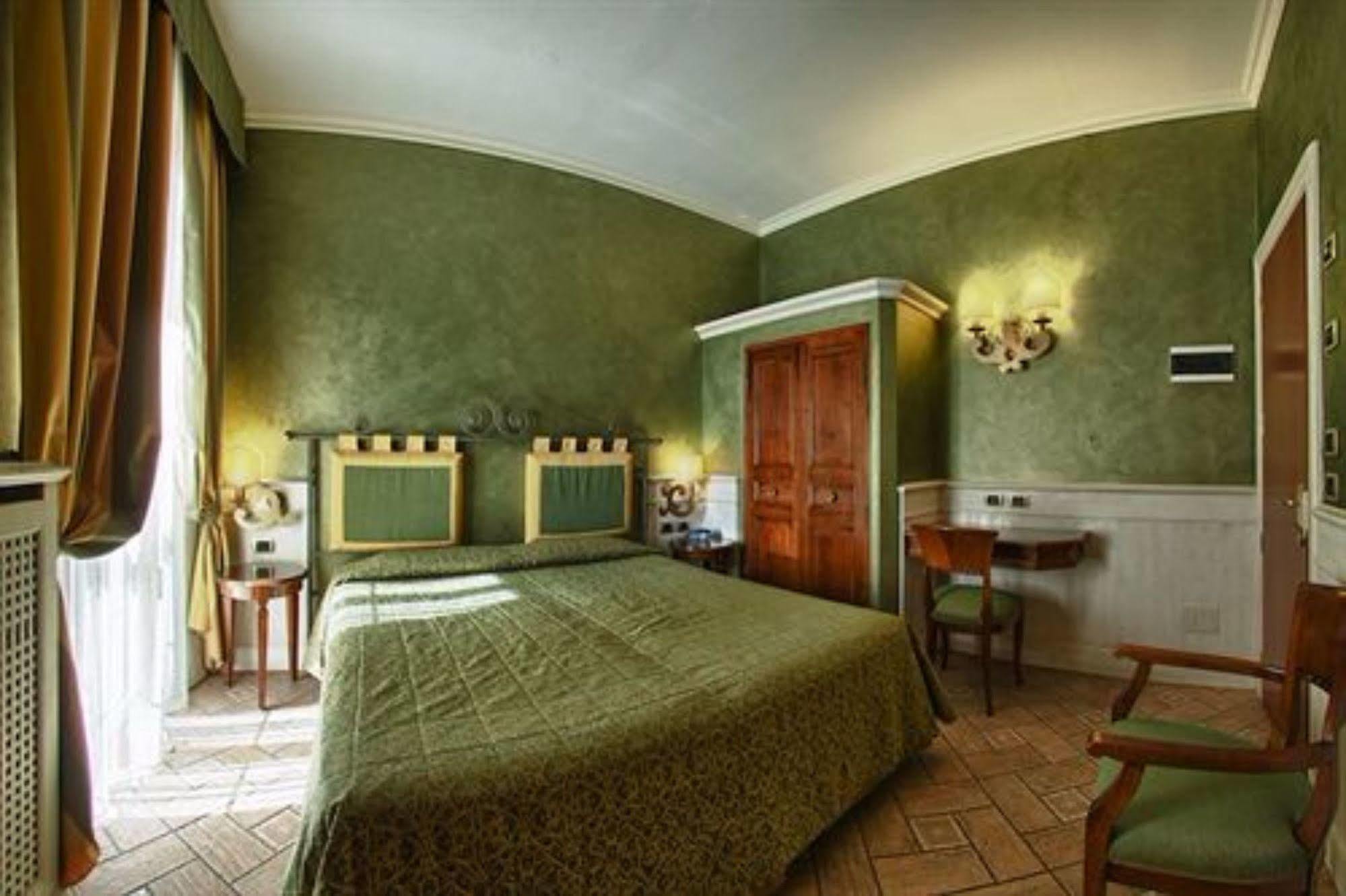 Hotel Pedrini Bologna Bagian luar foto