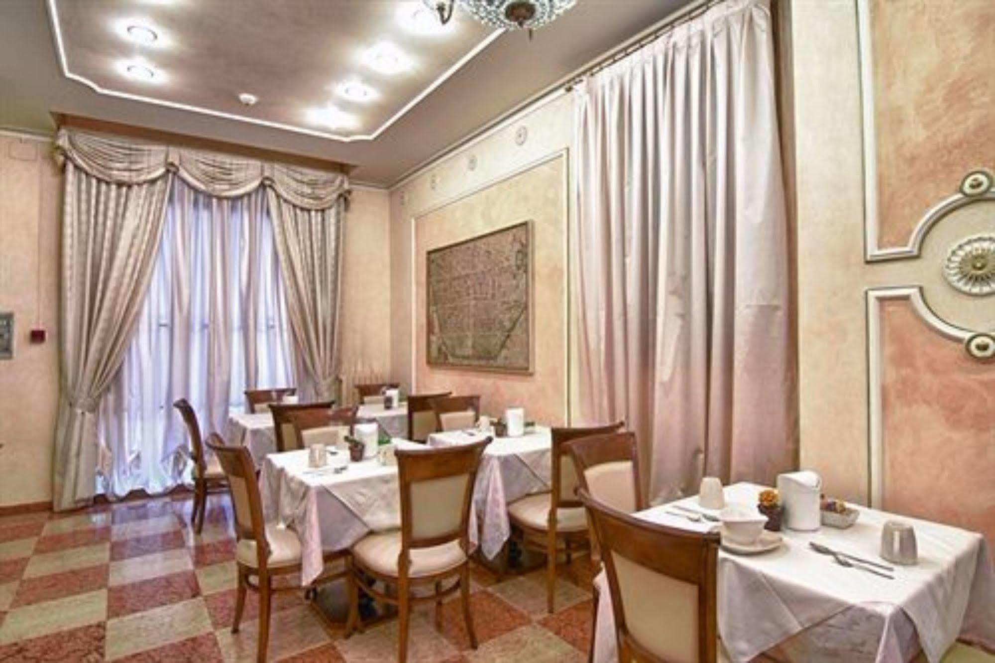 Hotel Pedrini Bologna Bagian luar foto